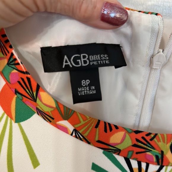 Beautiful AGB Sleeveless Dress - Picture 6 of 8